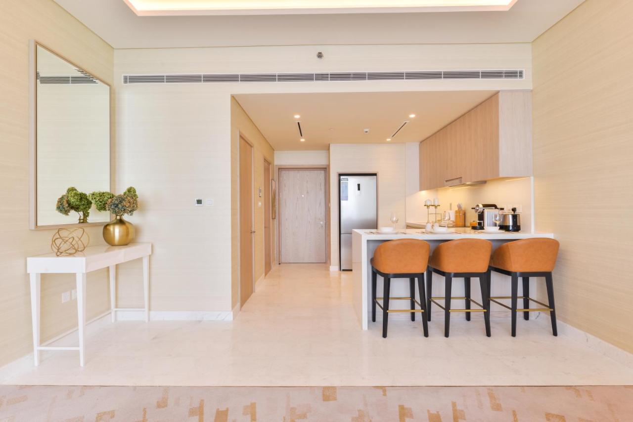 Ultra Luxury Palm Tower With Shared Hotel Facilities Dubai Bagian luar foto
