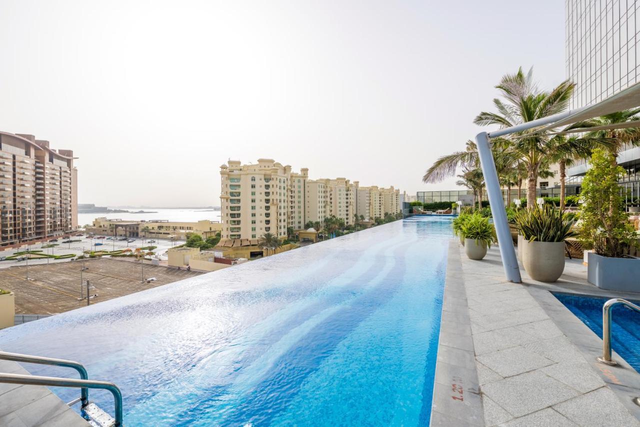 Ultra Luxury Palm Tower With Shared Hotel Facilities Dubai Bagian luar foto